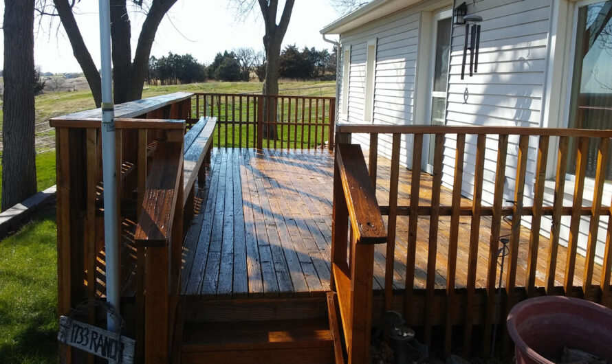 WOOD PORCH